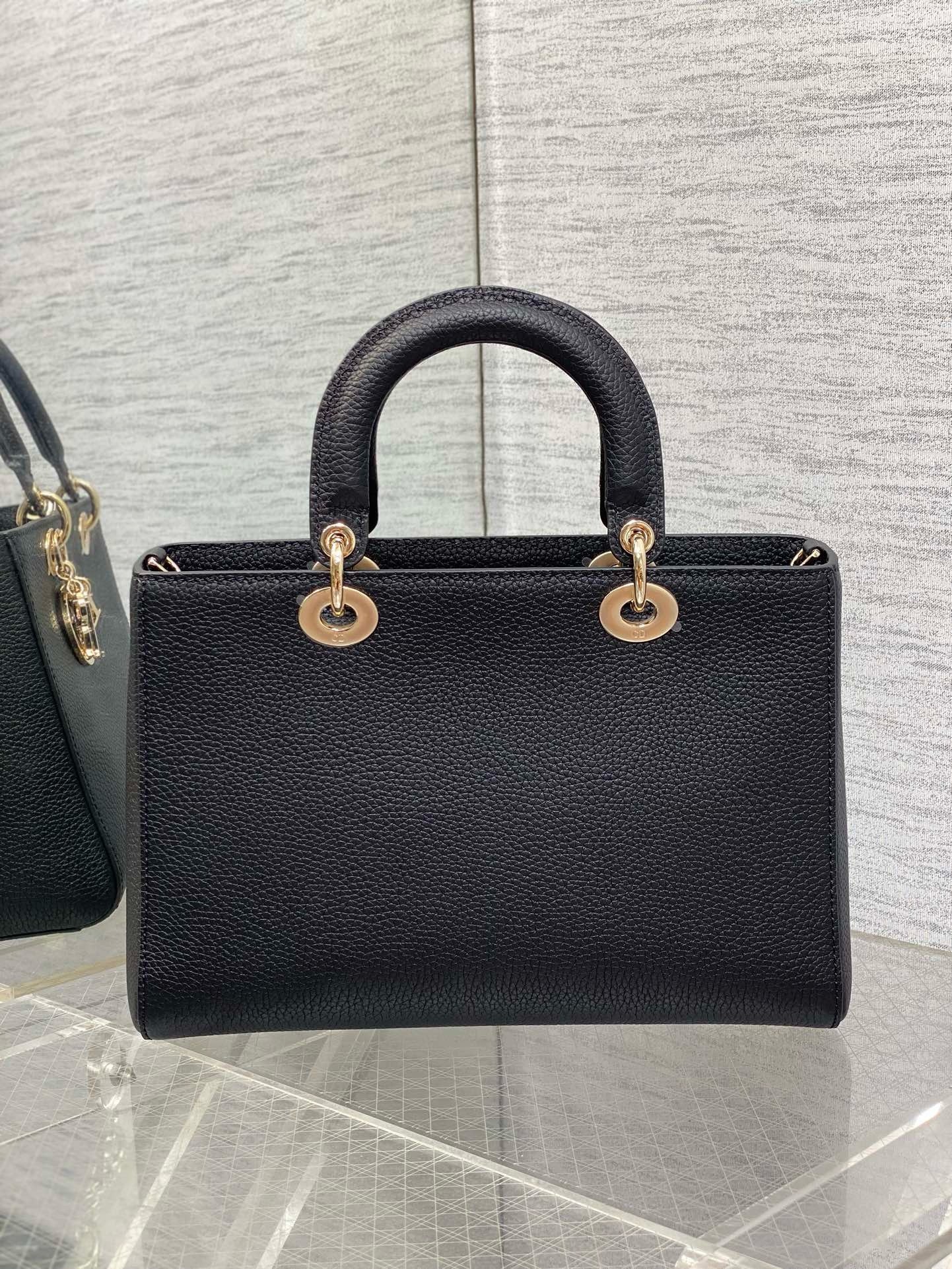 D*or medium lady d-sire my abcD*or bag in black bull leather