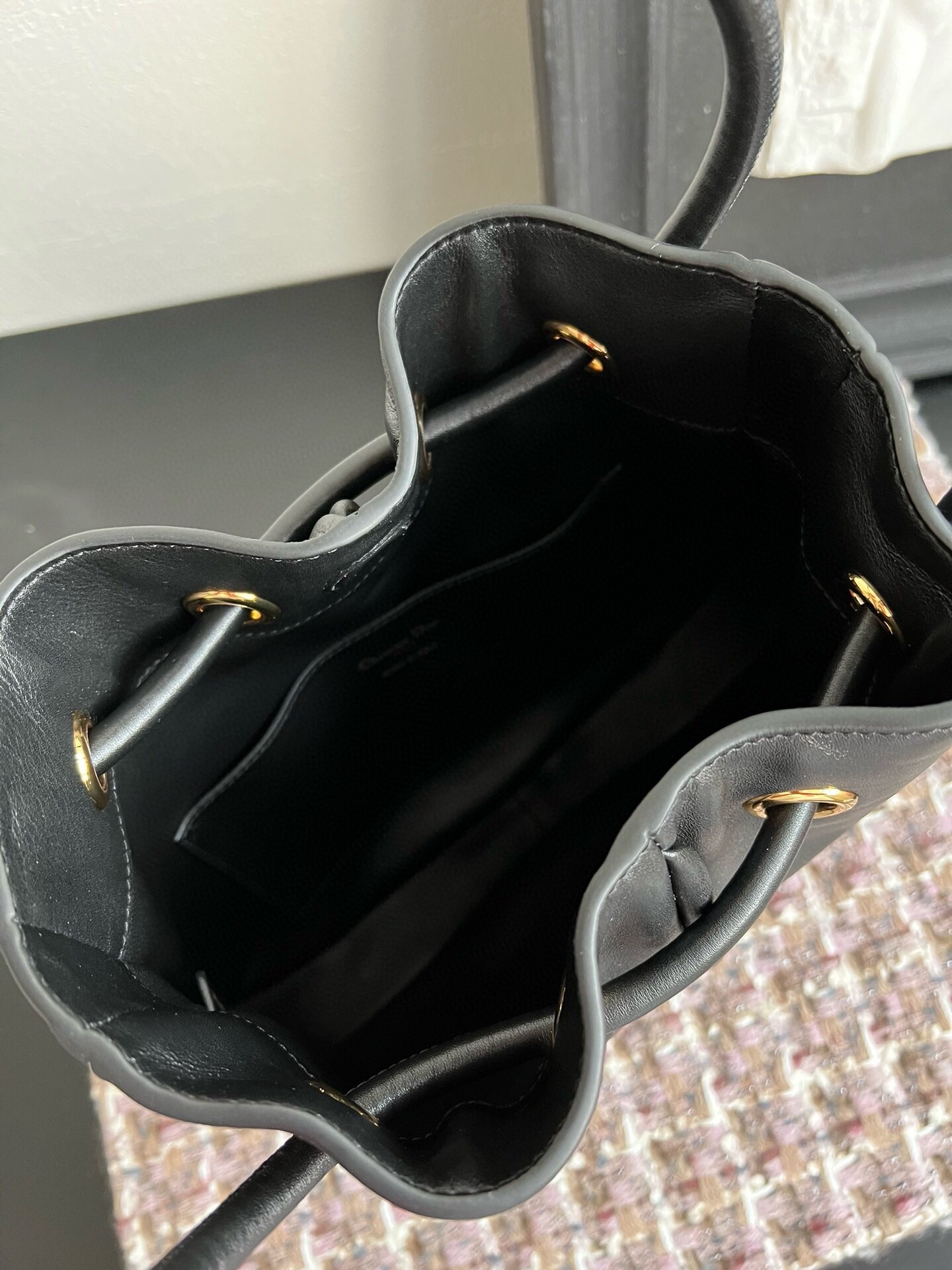 D*or nolita medium bag in black calfskin