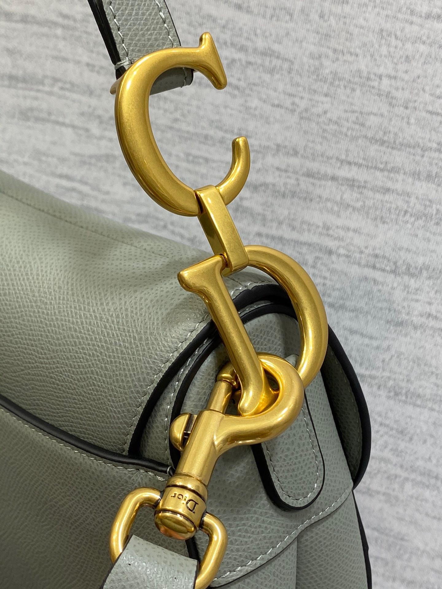 D*or saddle bag with strap in grey stone grained calfskin