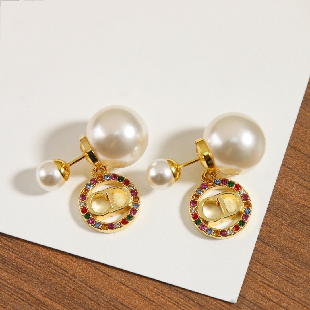 D*or tribales earrings in metal and white pearls and multicolor crystals