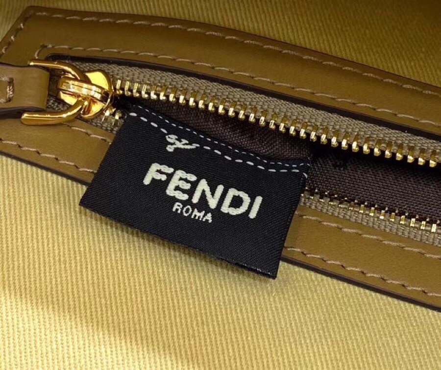 F**di baguette medium bag in natural straw