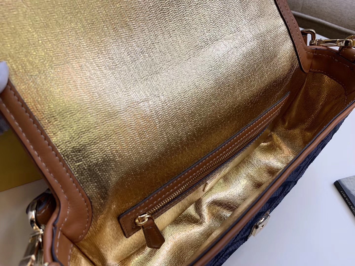 f**di baguette medium bag in blue De*1m