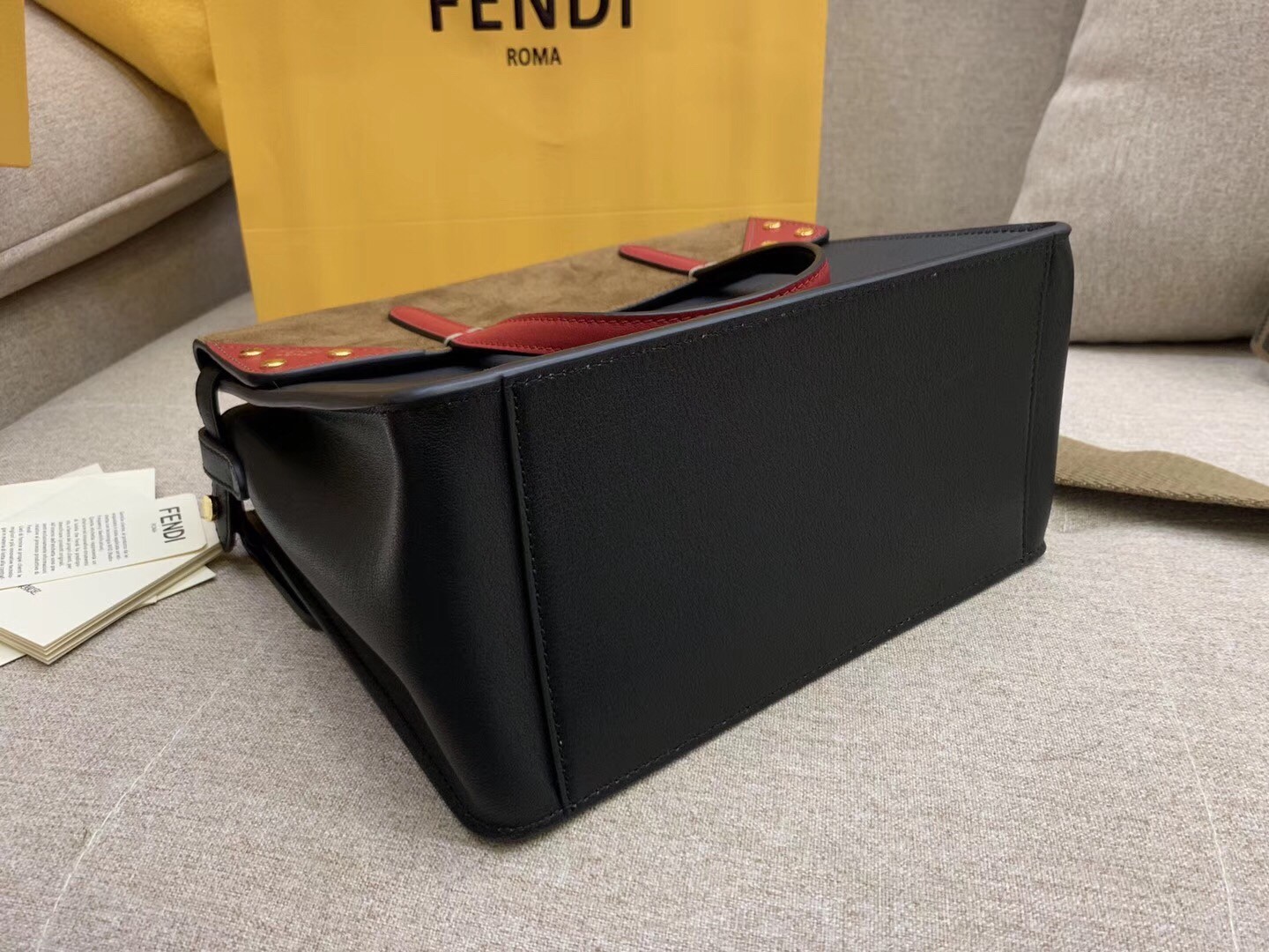 F**di regular flip tote bag in black calfskin