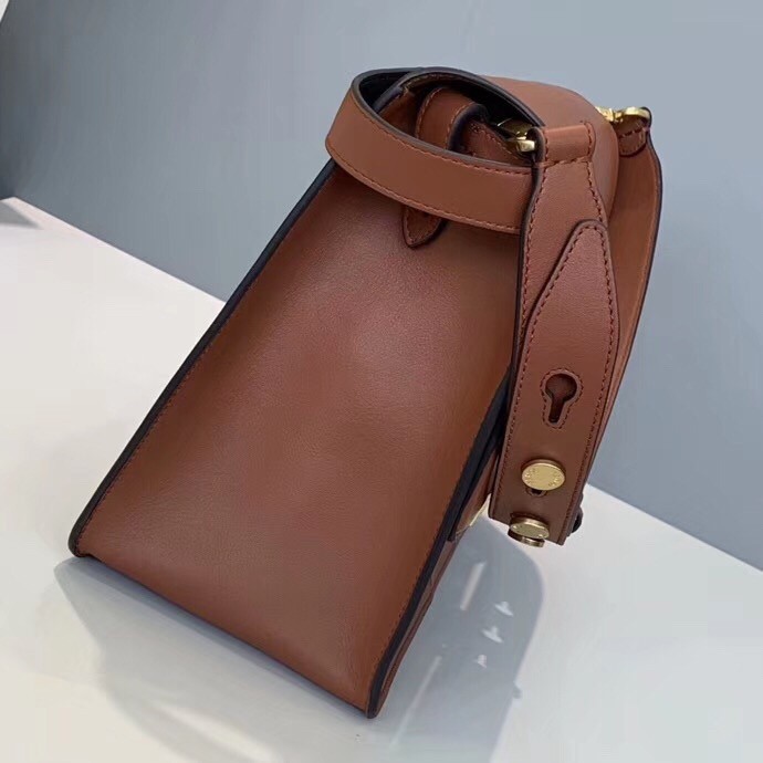 f**di large kan u bag in bR1ck red calfskin