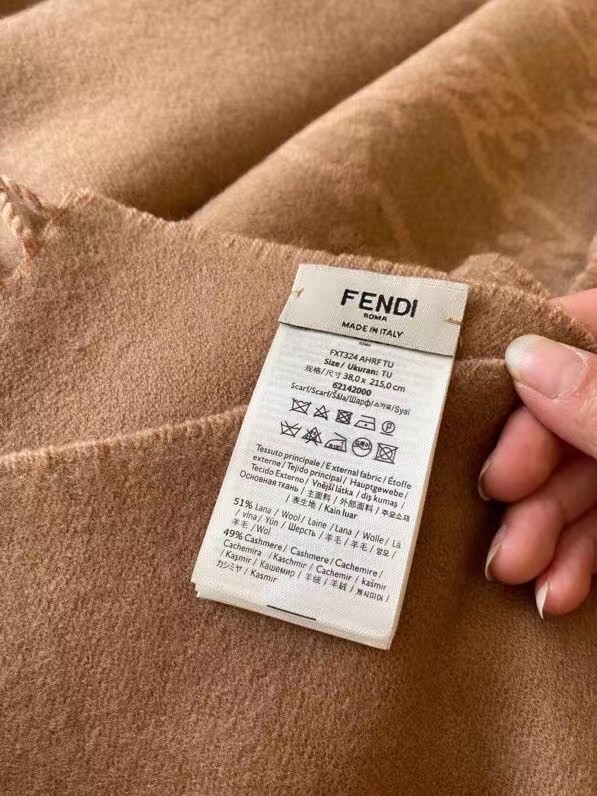 F**di karl scarf in beige wool and cashmere