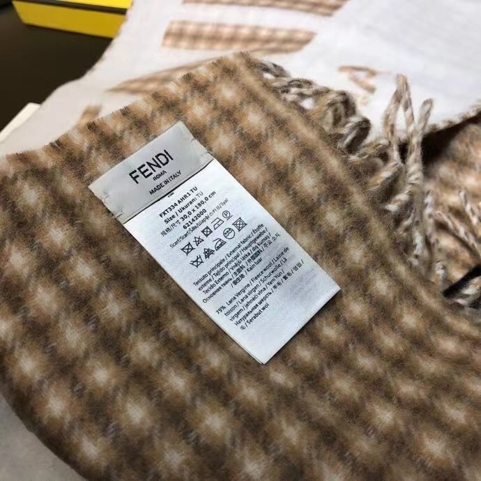F**di scarf in beige wool and cashmere