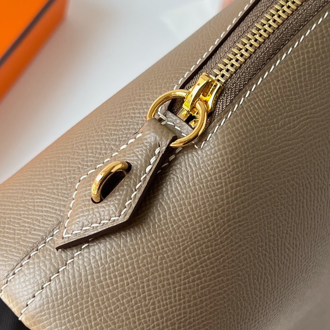 H**mes bolide 1923 25 handmade bag in taupe epsom calfskin