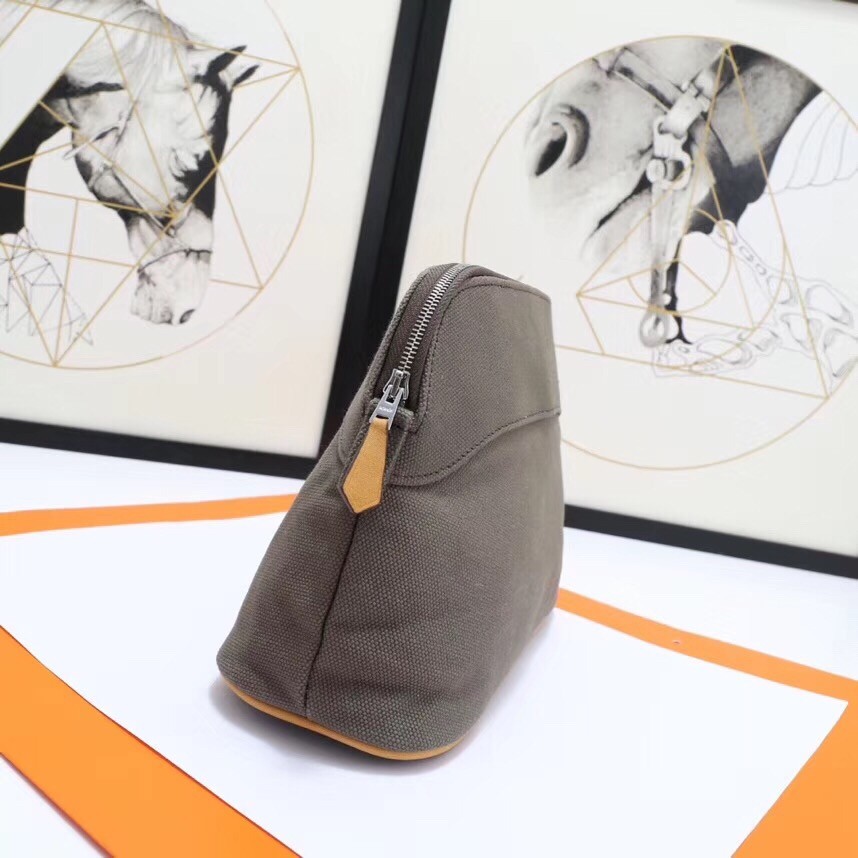 H**mes medium bolide travel case in taupe cotton