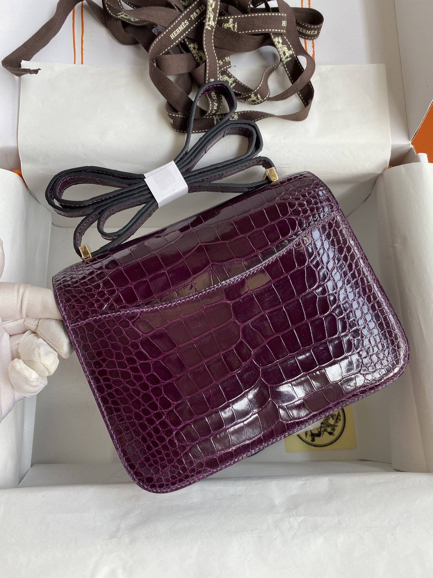 H**mes constance 18 handmade bag in cassis shiny alligator leather