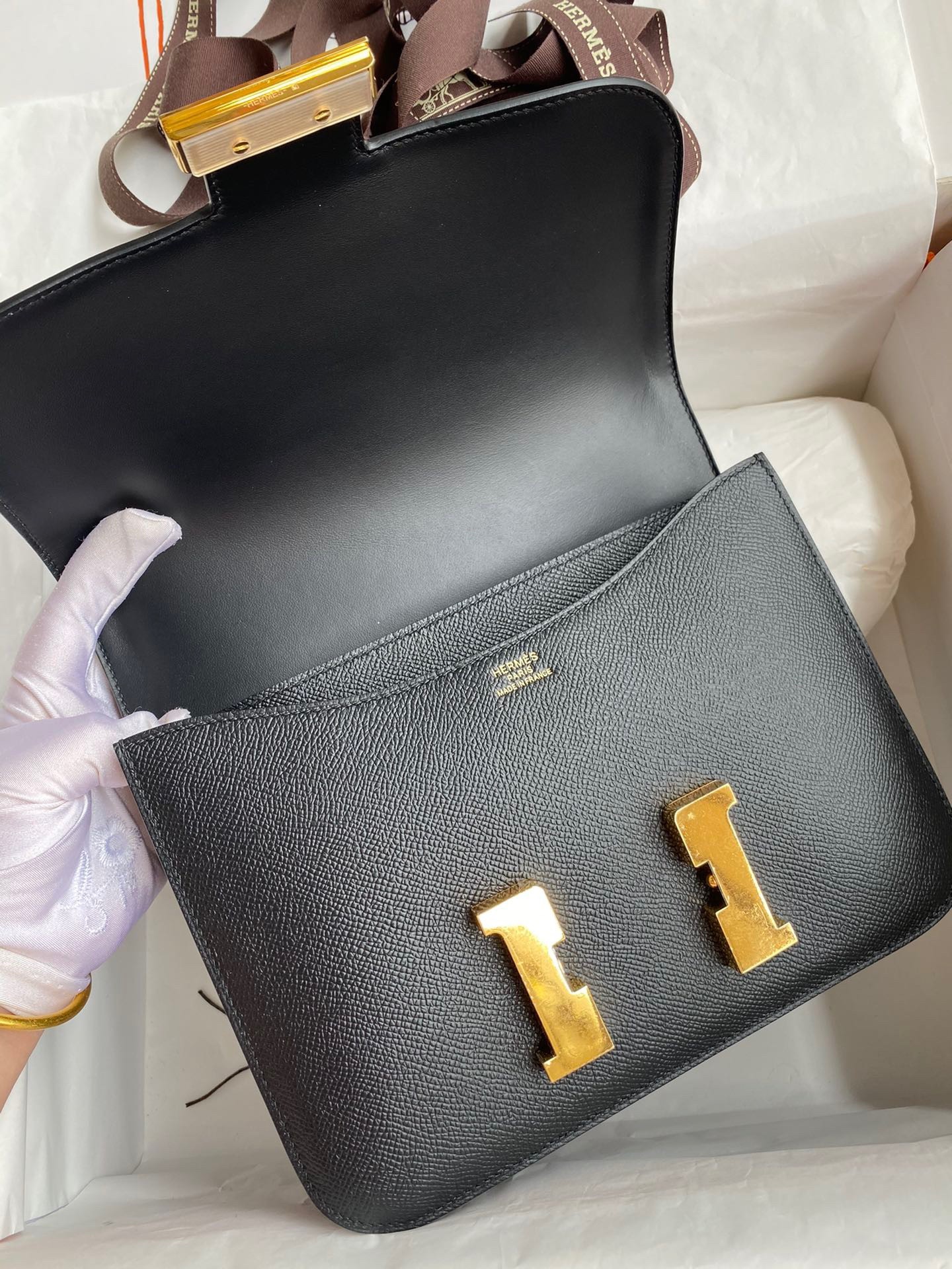 H**mes constance 24 handmade bag in black epsom calfskin