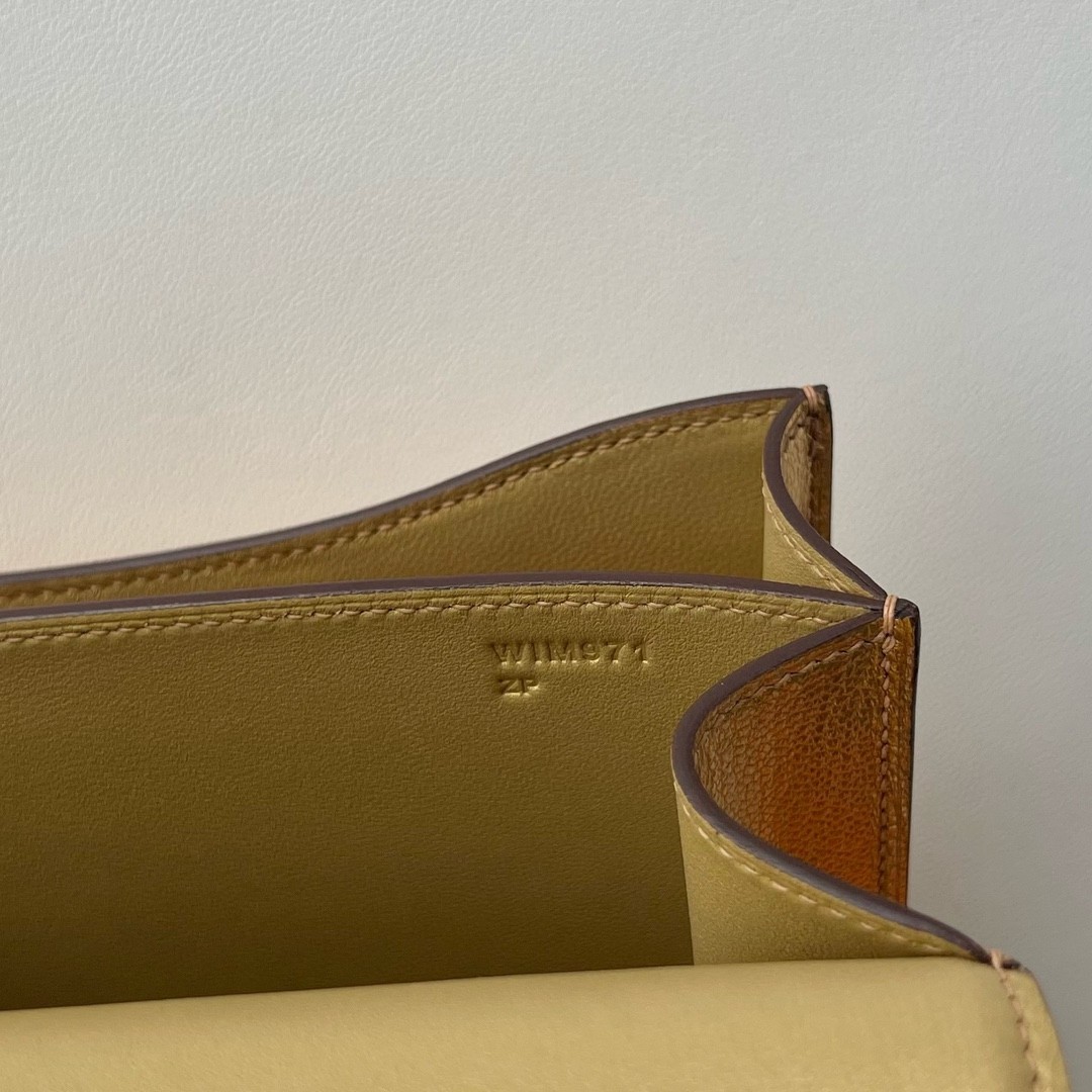 H**mes constance 1-18 mirror bag in dore metallic chevre mysore leather