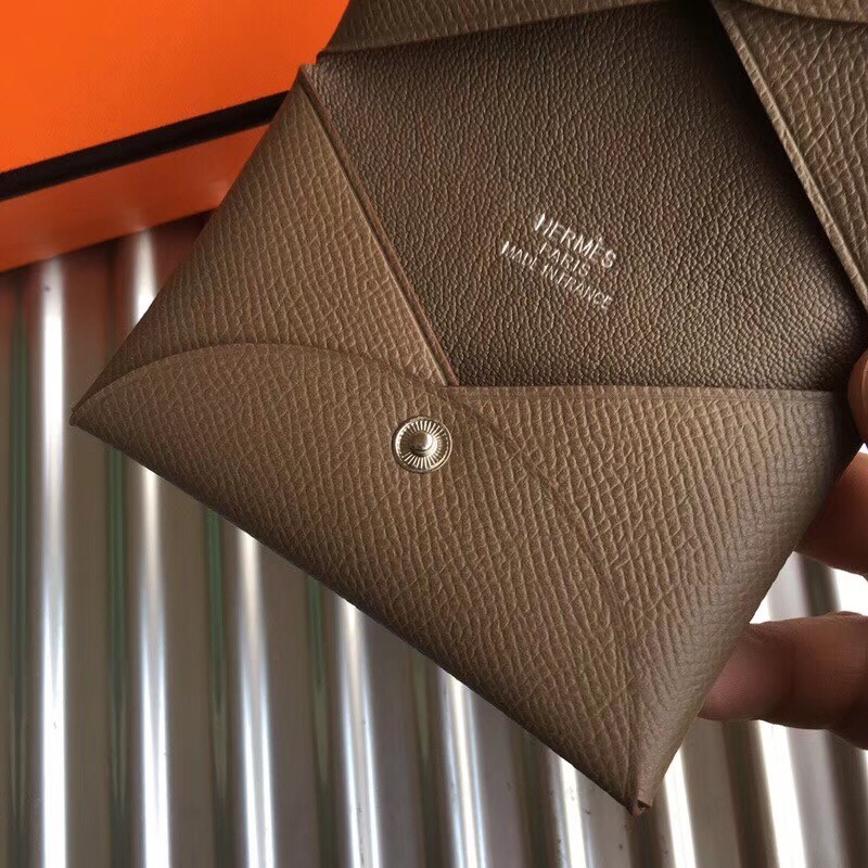 H**mes taupe epsom calvi card holder