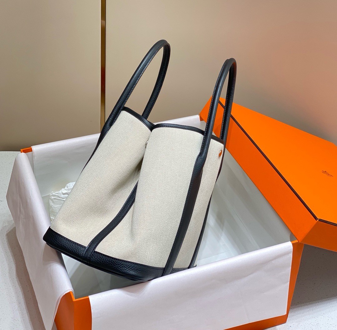 H**mes garden party 36cm bag in toile and black leather