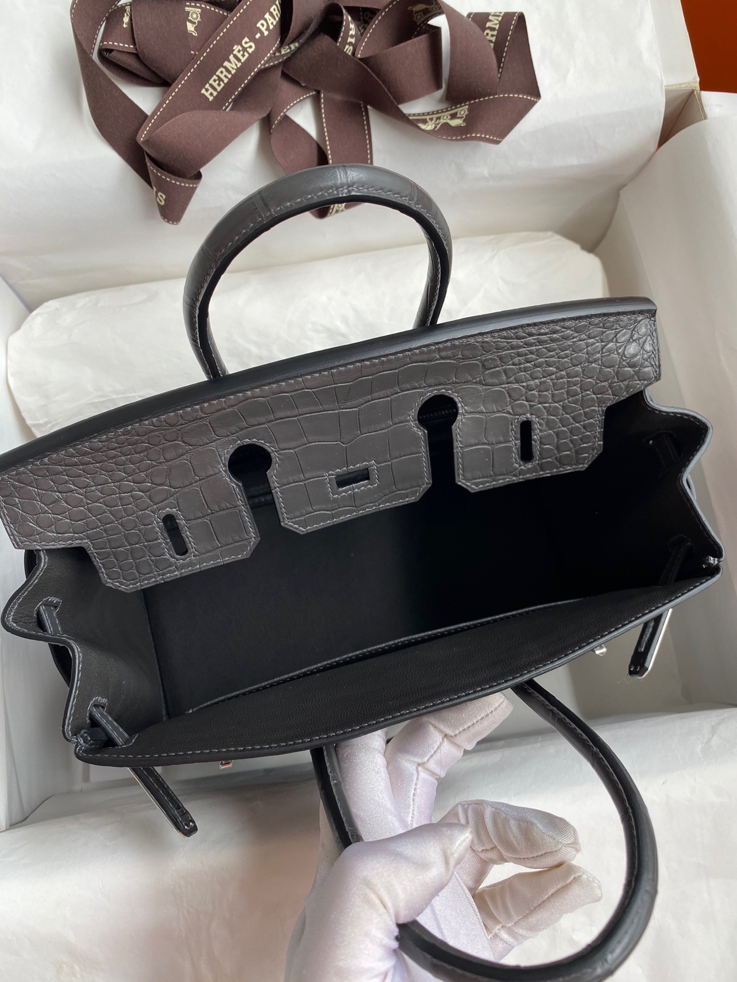 H**mes birkin 25 retourne handmade bag in graphite matte alligator leather