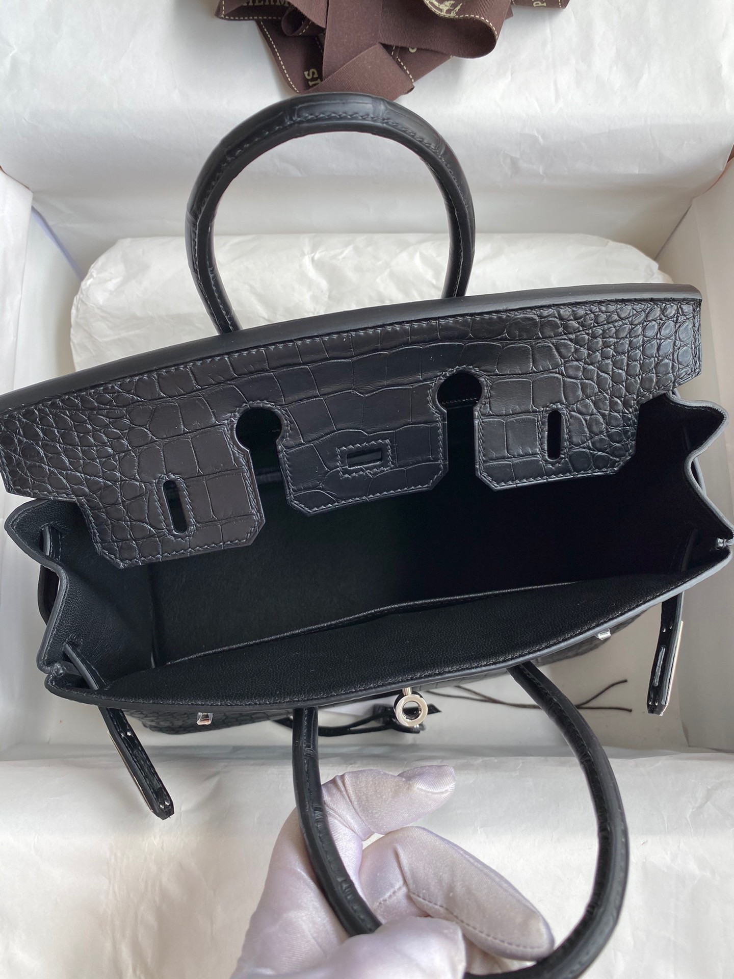 H**mes birkin 25 retourne handmade bag in black matte alligator leather