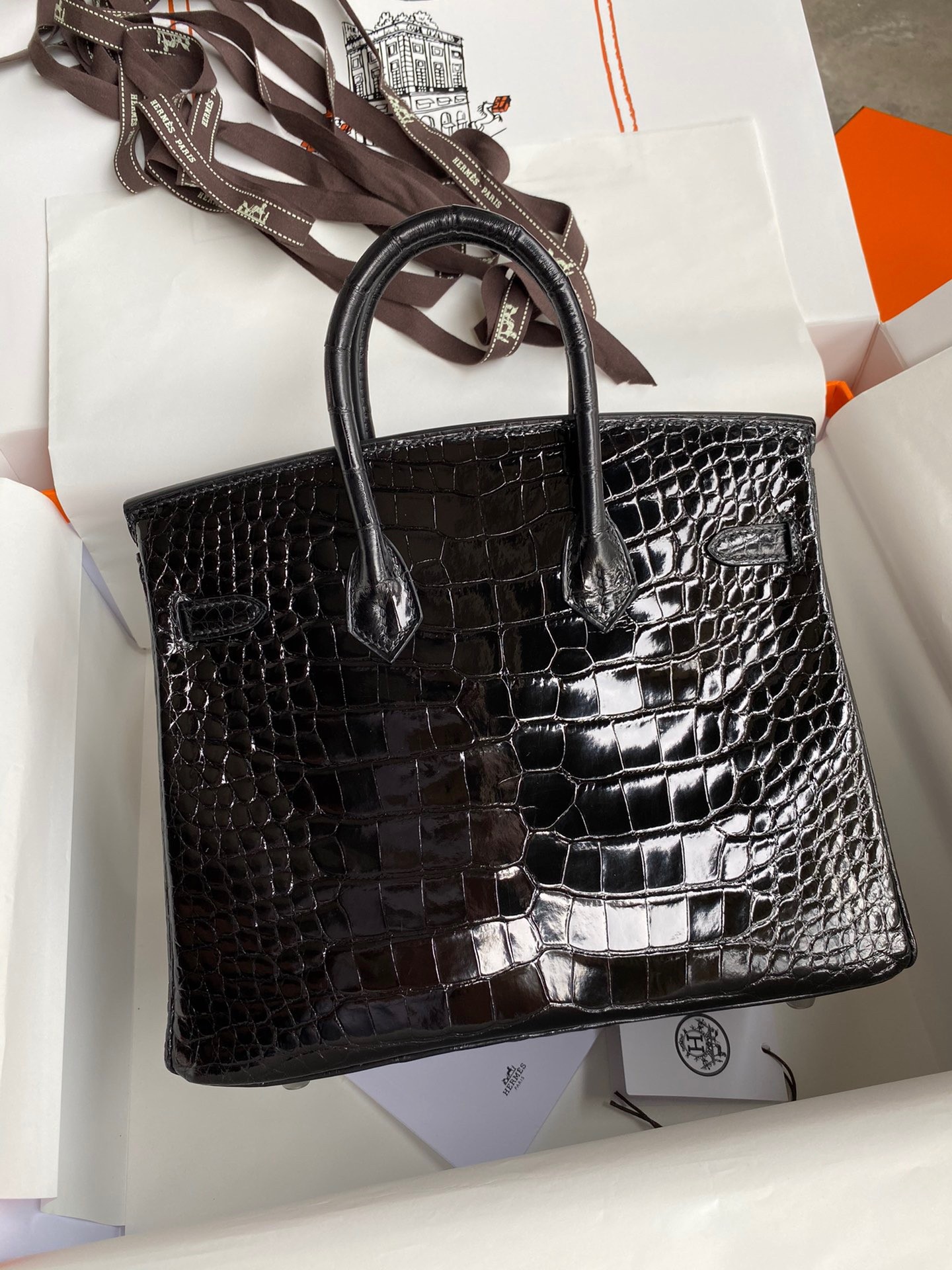 H**mes birkin 25 retourne handmade bag in black shiny alligator leather