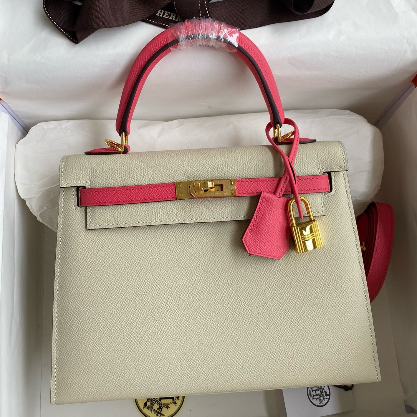 H**mes hss kelly sellier 25 bag in craie and rose lipstick epsom calfskin