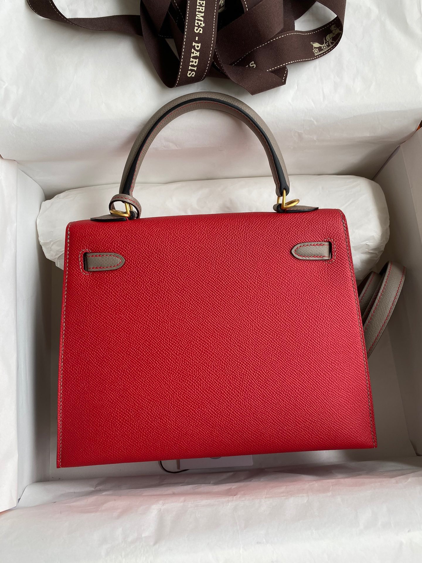H**mes kelly sellier 25 bicolor bag in red and etain epsom calfskin