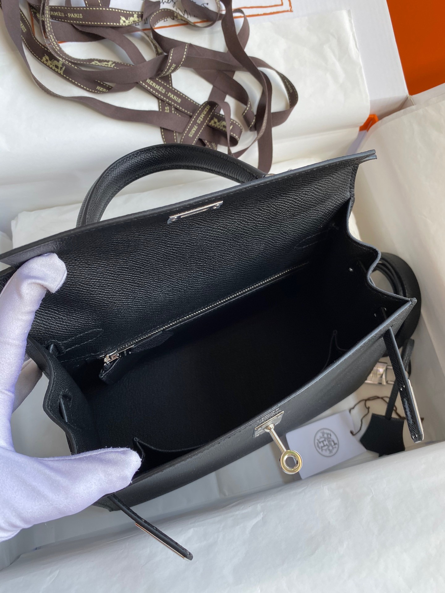 H**mes kelly sellier 25 handmade bag in black epsom calfskin