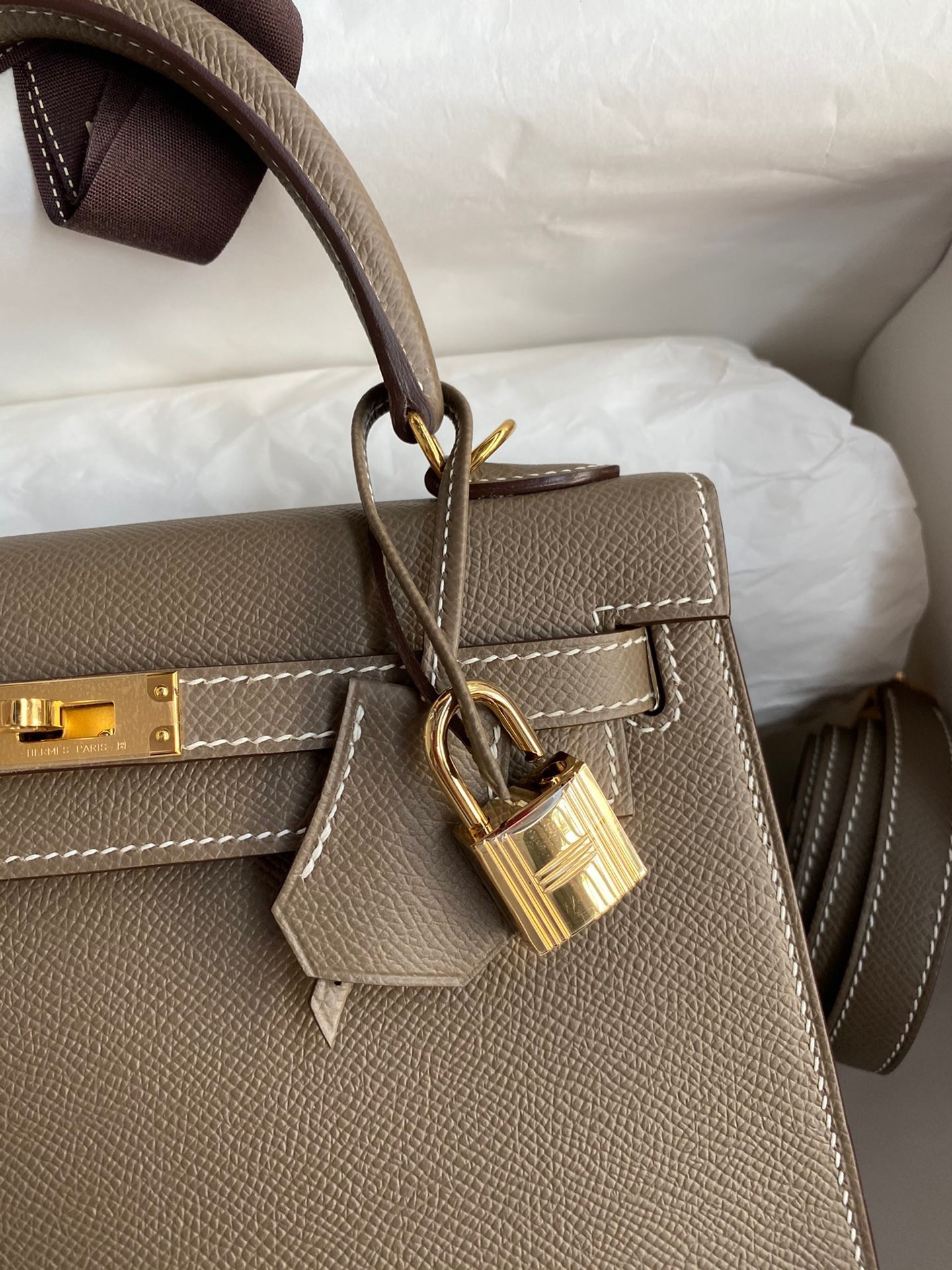 H**mes kelly sellier 25 handmade bag in taupe epsom calfskin