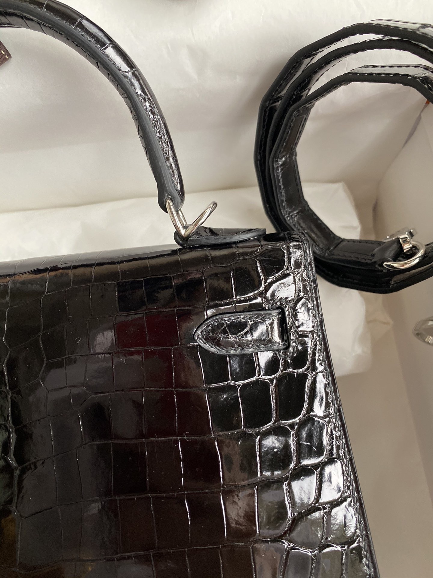 h**mes kelly sellier 25 Di*m*nd bag in black crocodile niloticus shiny skin
