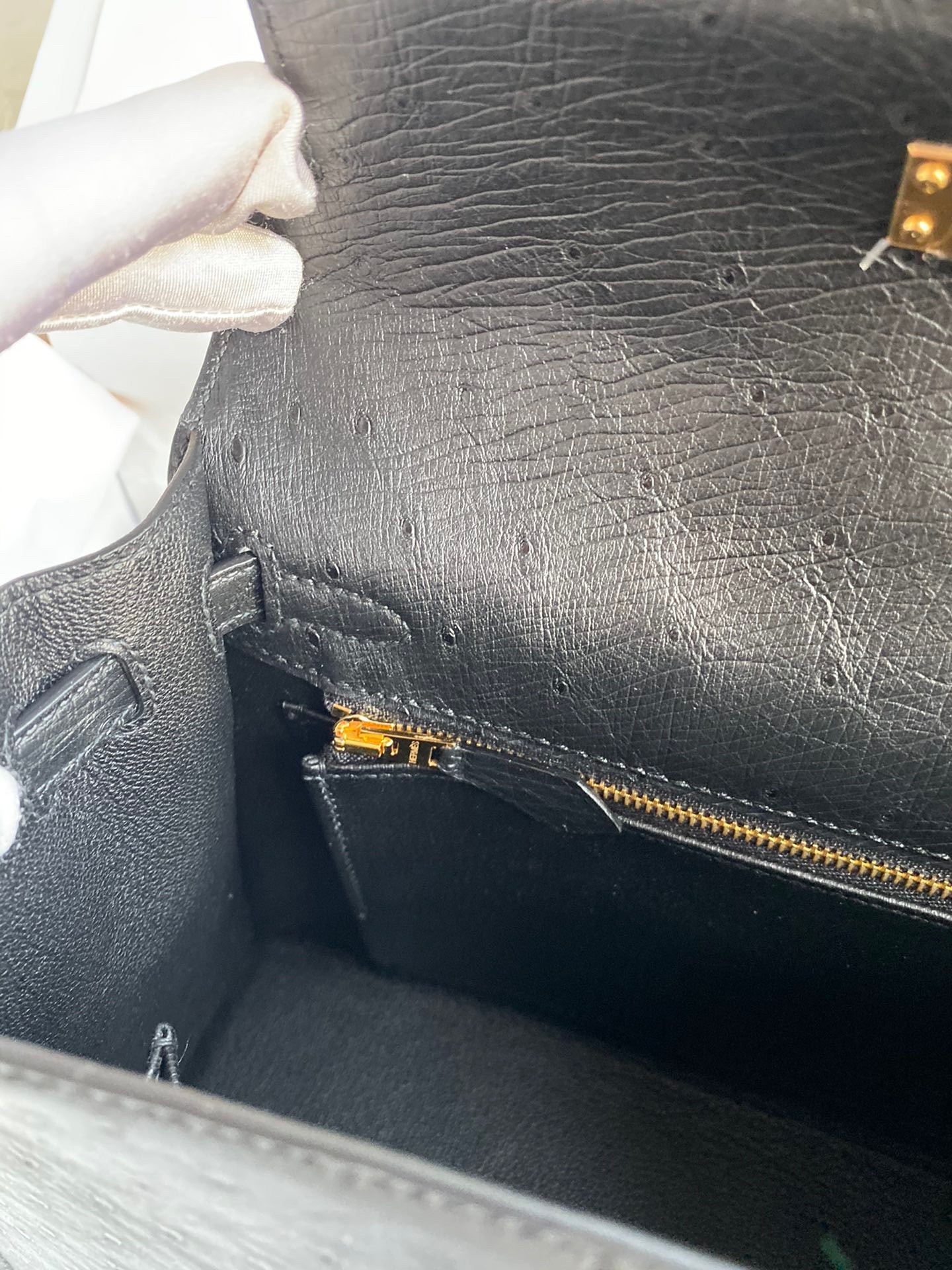 H**mes kelly sellier 25 handmade bag in black ostrich leather