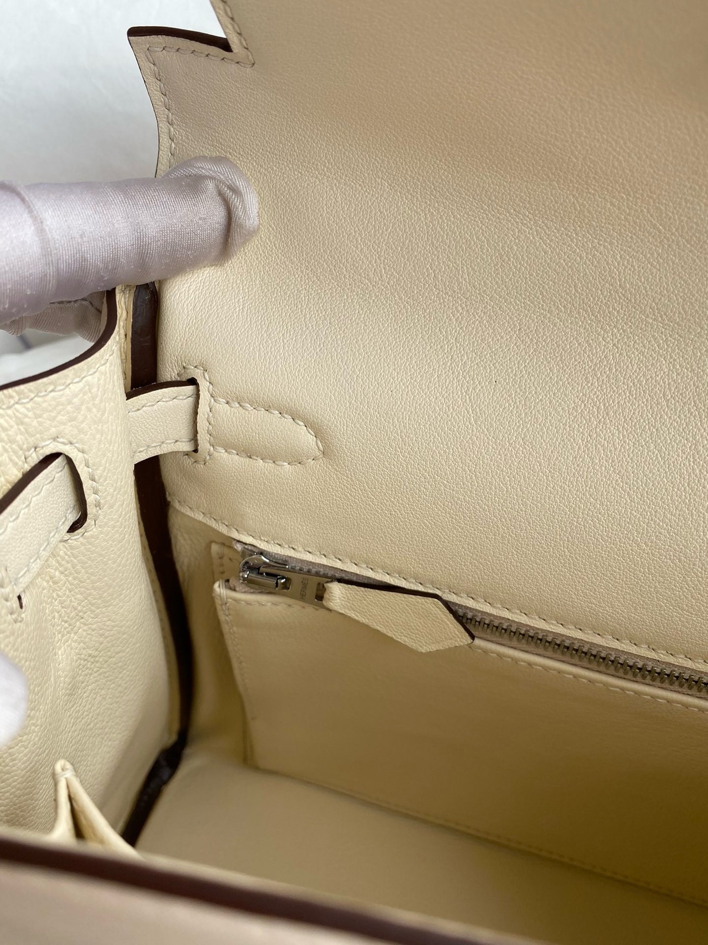 H**mes kelly retourne 25 handmade bag in nata swift calfskin