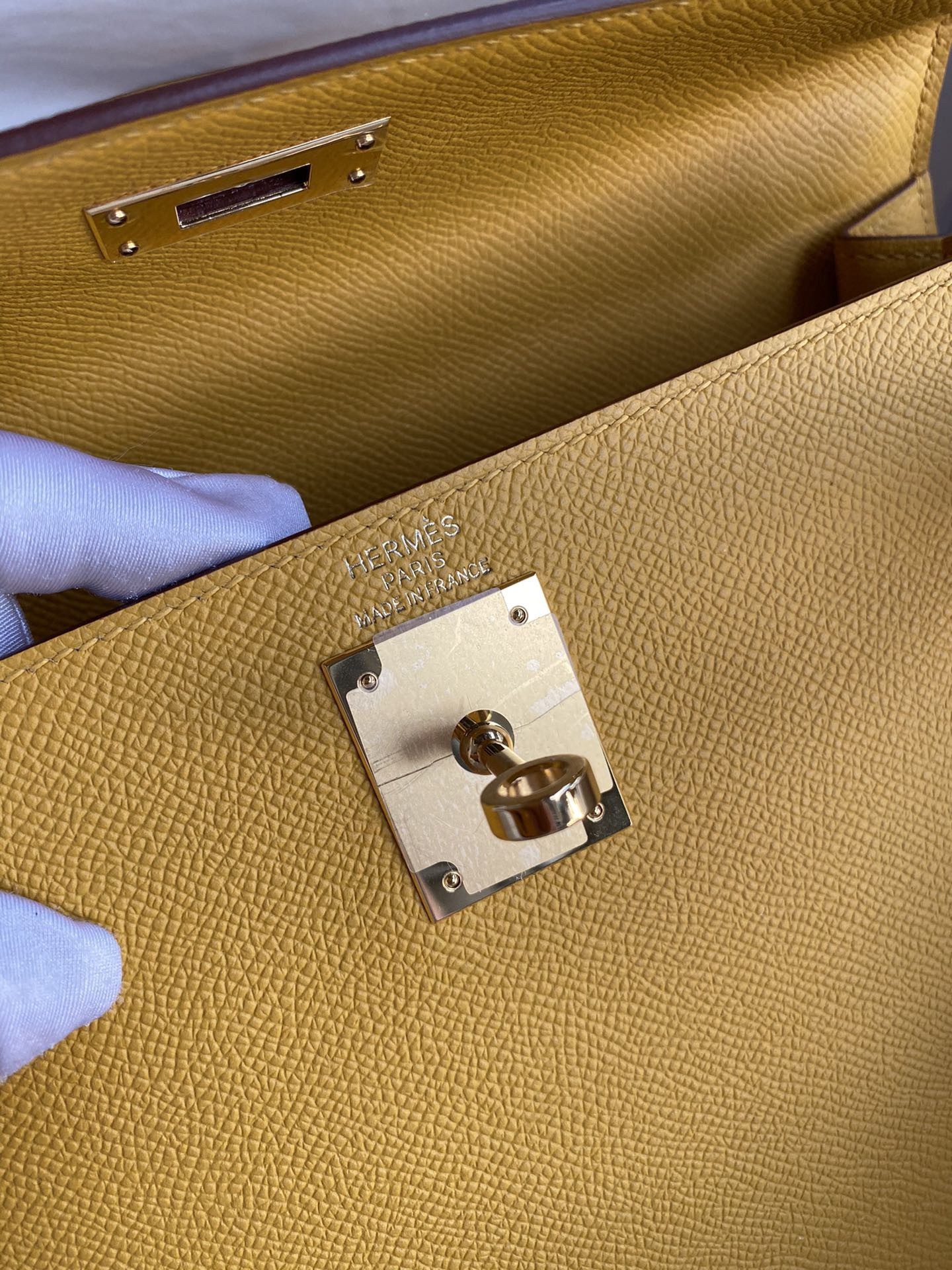 H**mes kelly sellier 28 handmade bag in jaune ambre epsom calfskin