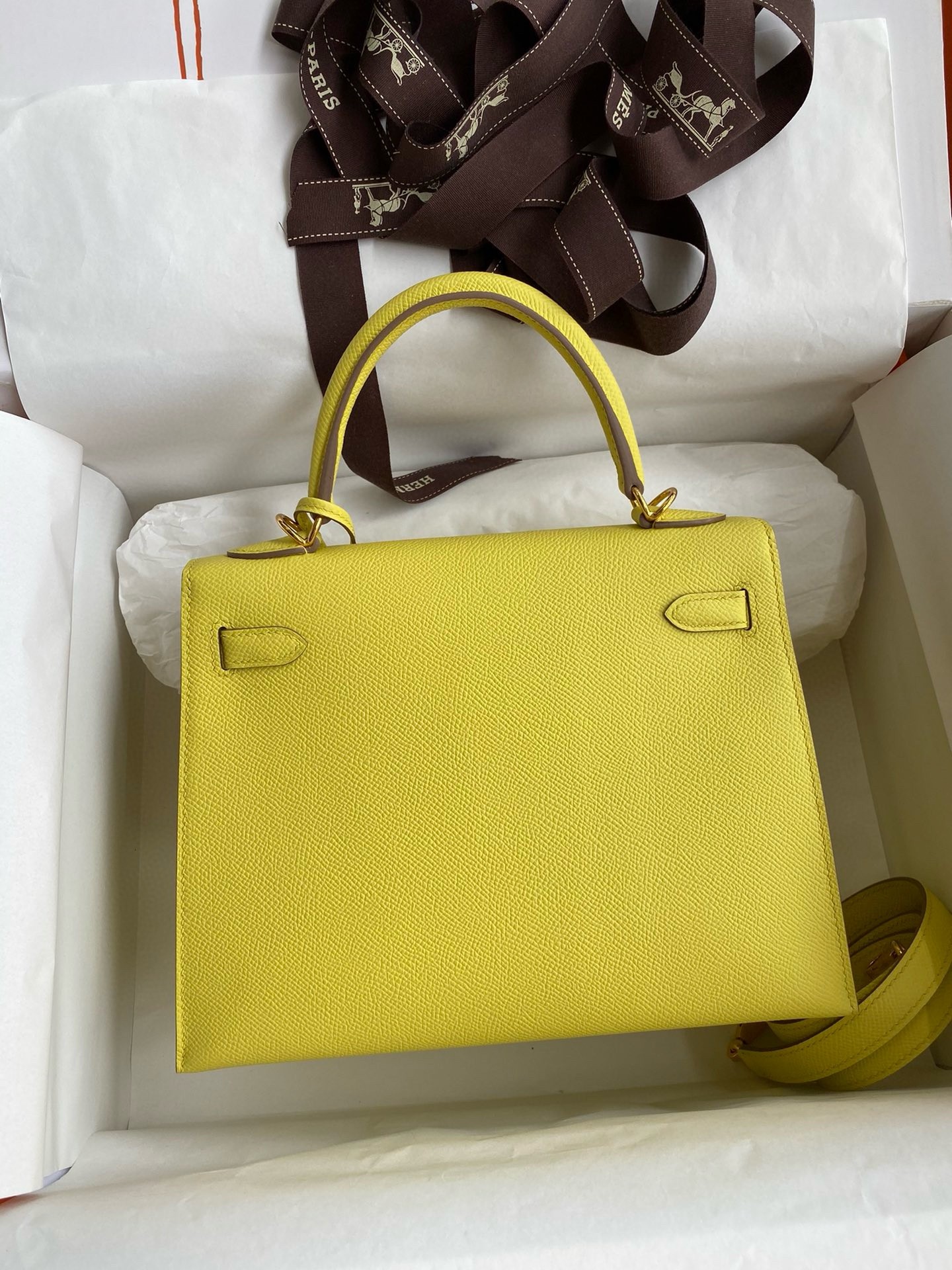 H**mes kelly sellier 28 handmade bag in lime epsom calfskin