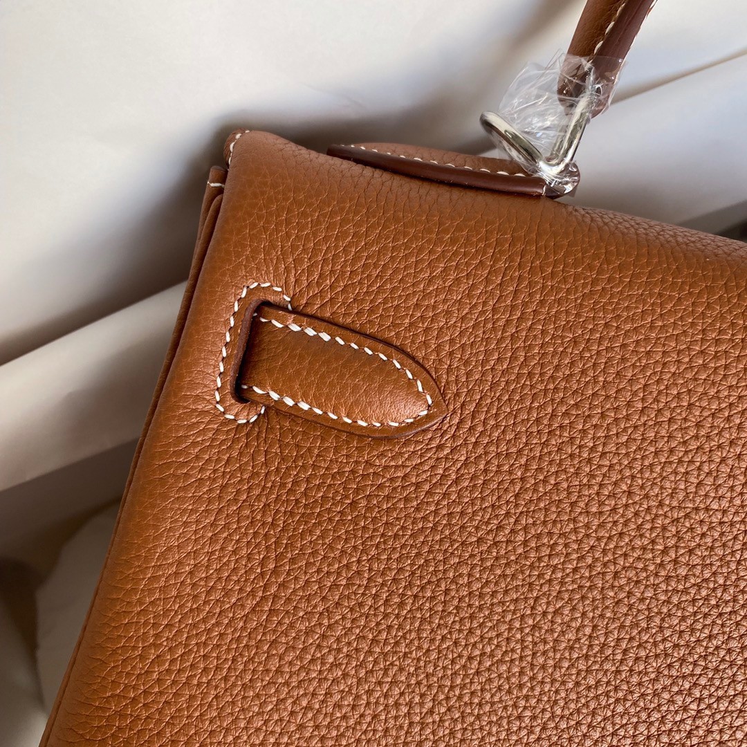 H**mes kelly retourne 32 handmade bag in gold clemence leather