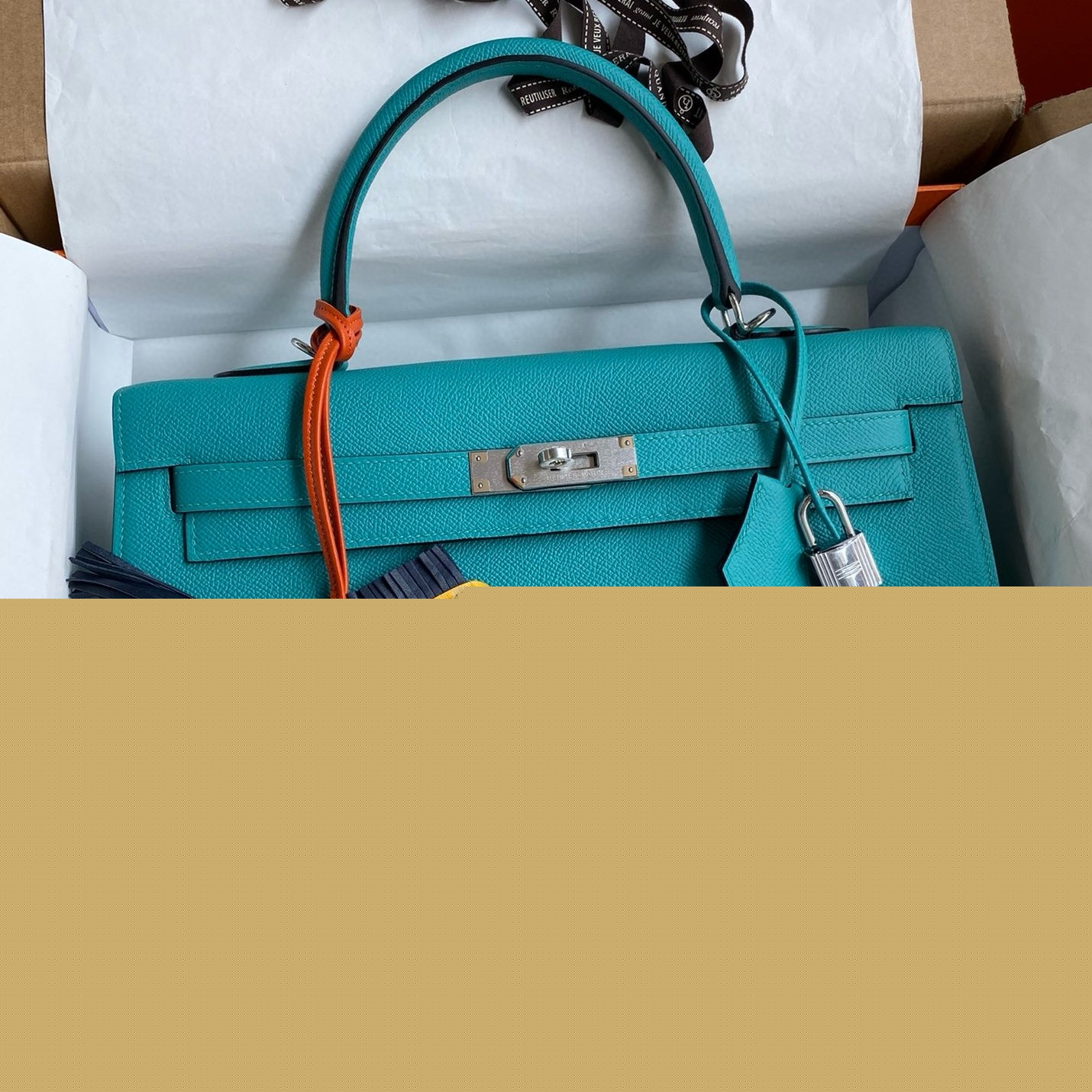 H**mes kelly sellier 32 handmade bag in blue paon epsom calfskin