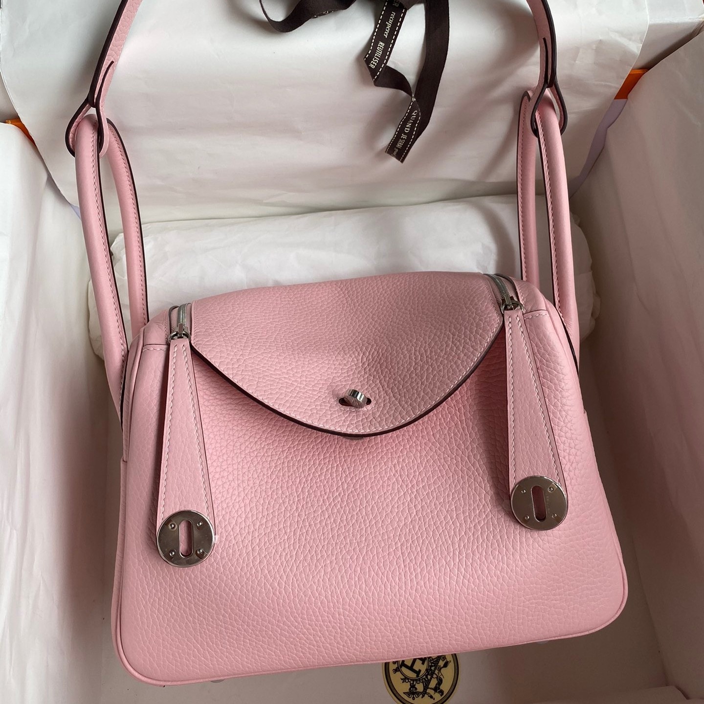 H**mes lindy 26 handmade bag in rose sakura clemence leather