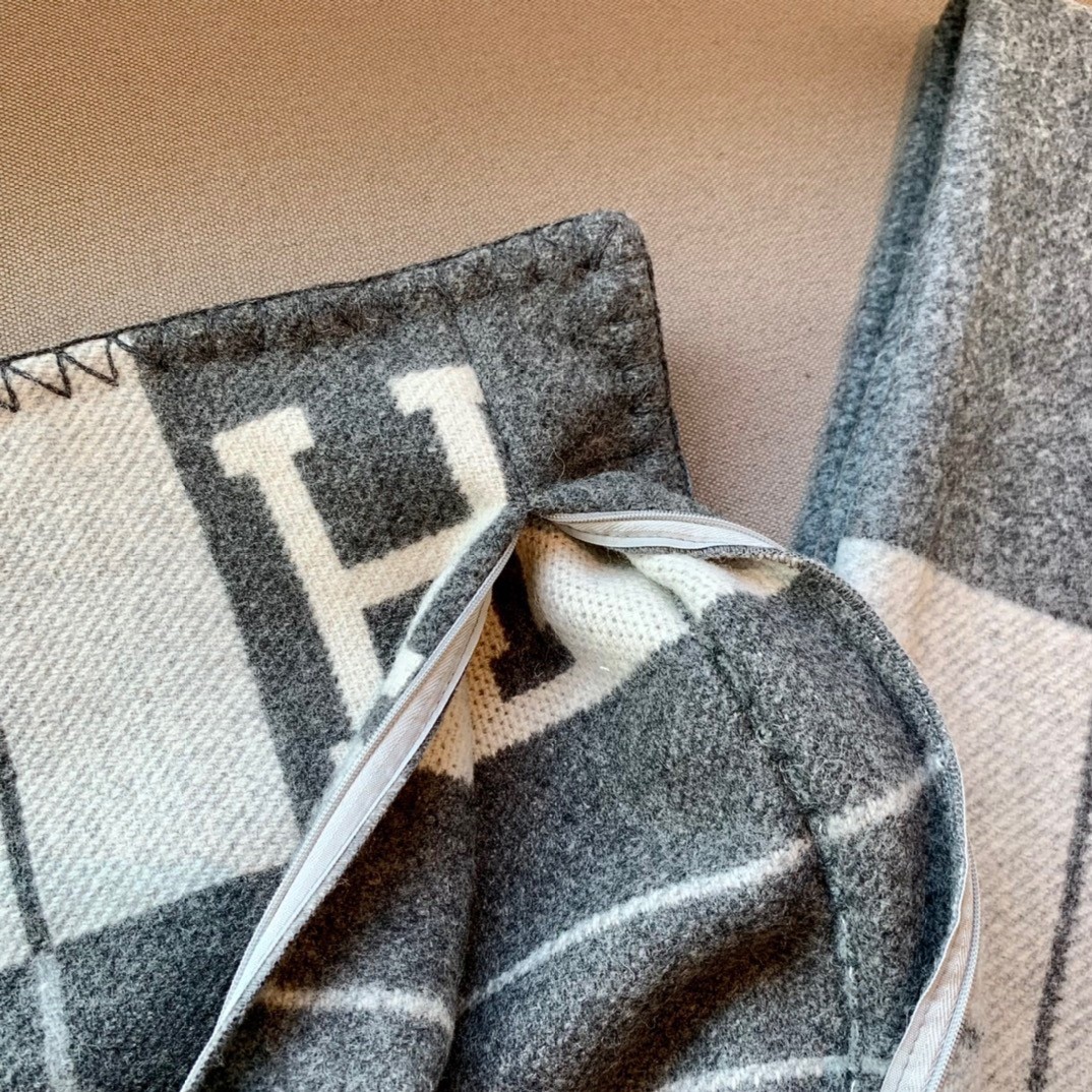 H**mes grey small avalon iii pillow cover
