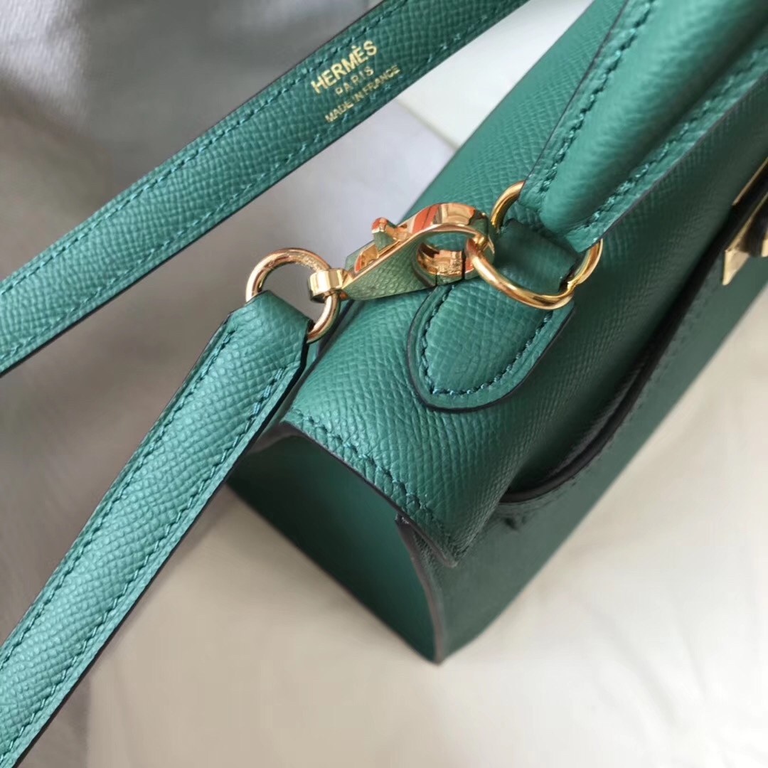 H**mes kelly 25cm sellier bag in malachite epsom leather