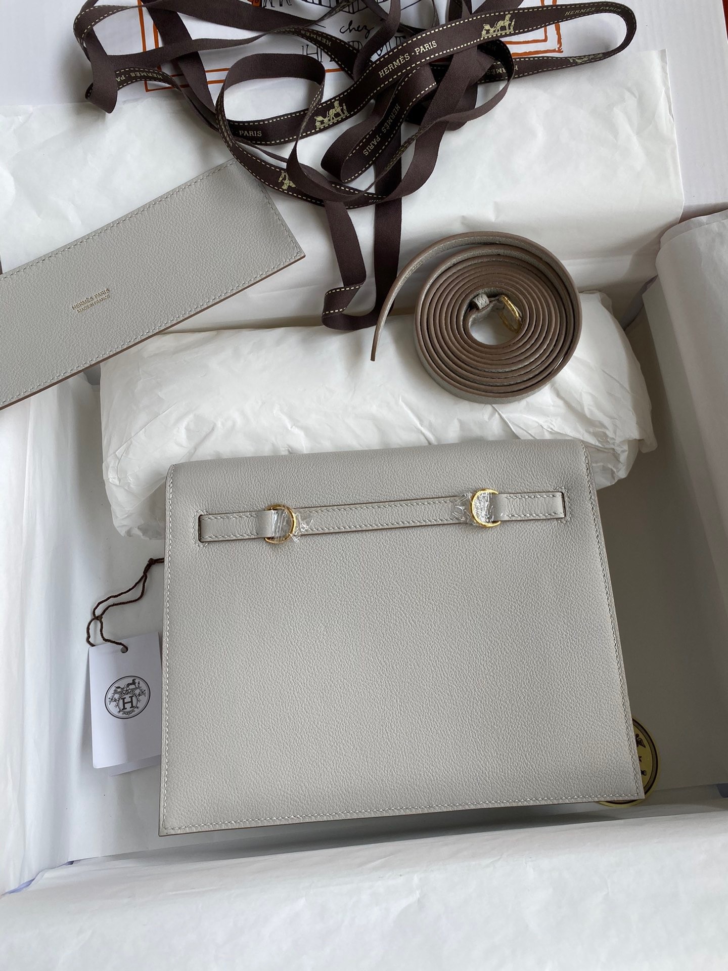 H**mes kelly danse ii handmade bag in pearl grey evercolor calfskin