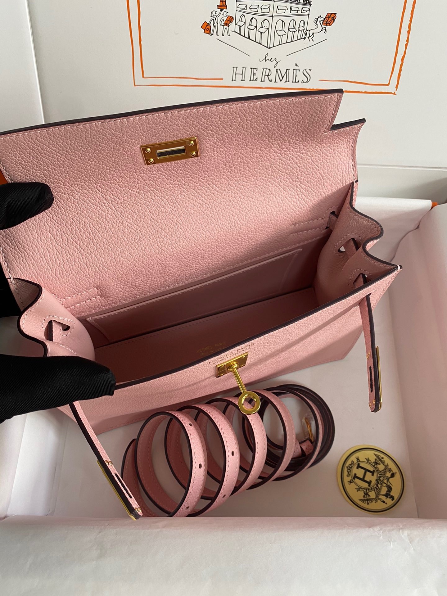 H**mes kelly danse ii handmade bag in rose sakura evercolor calfskin