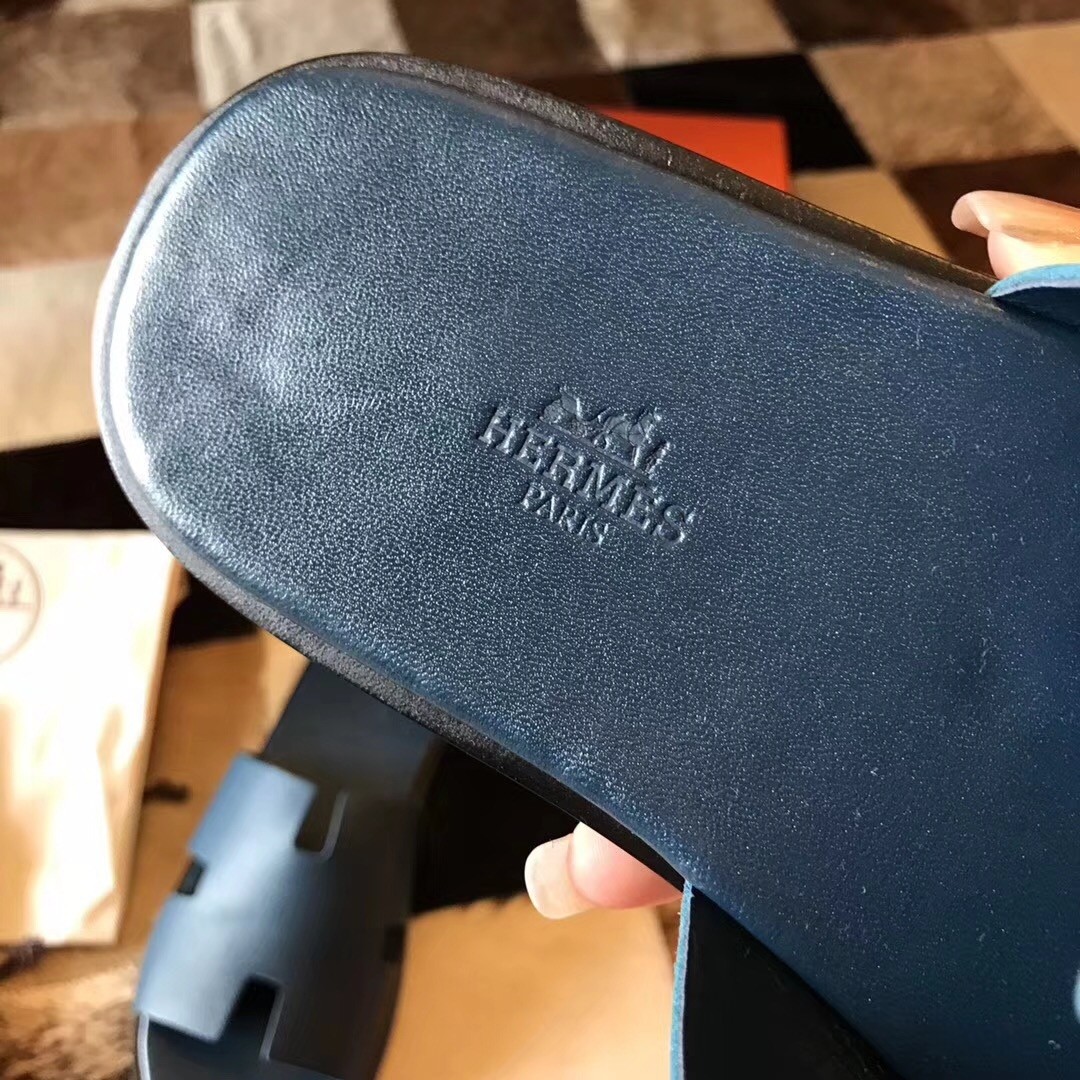 H**mes izmir sandals in colvert epsom leather