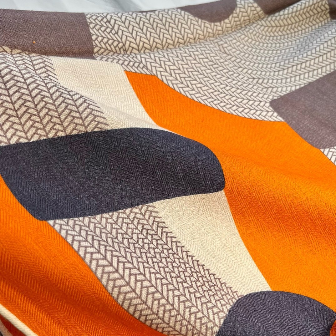 H**mes orange mon premier galop shawl 140
