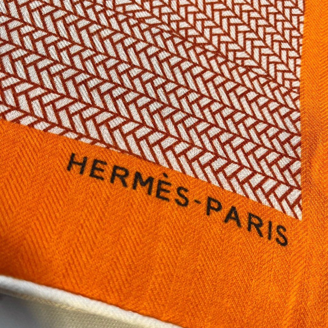 H**mes orange mon premier galop shawl 140