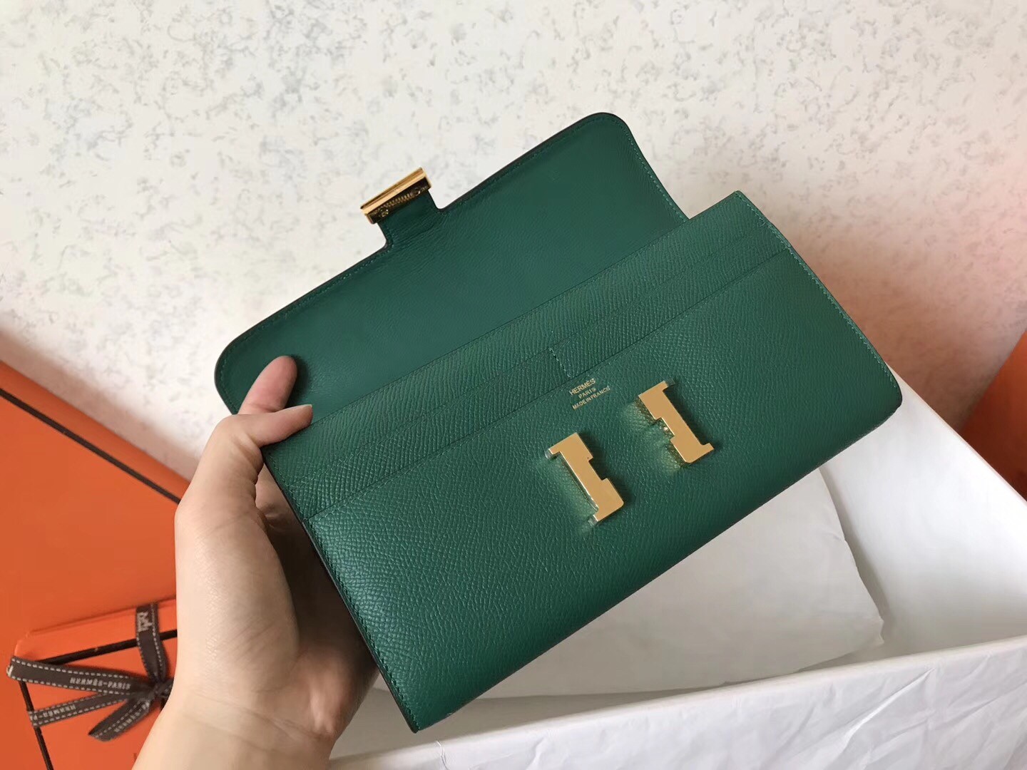 H**mes malachite epsom constance long wallet