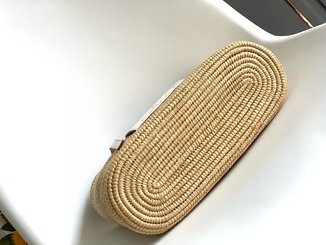 L0ew* small square basket bag in raffia and white calfskin