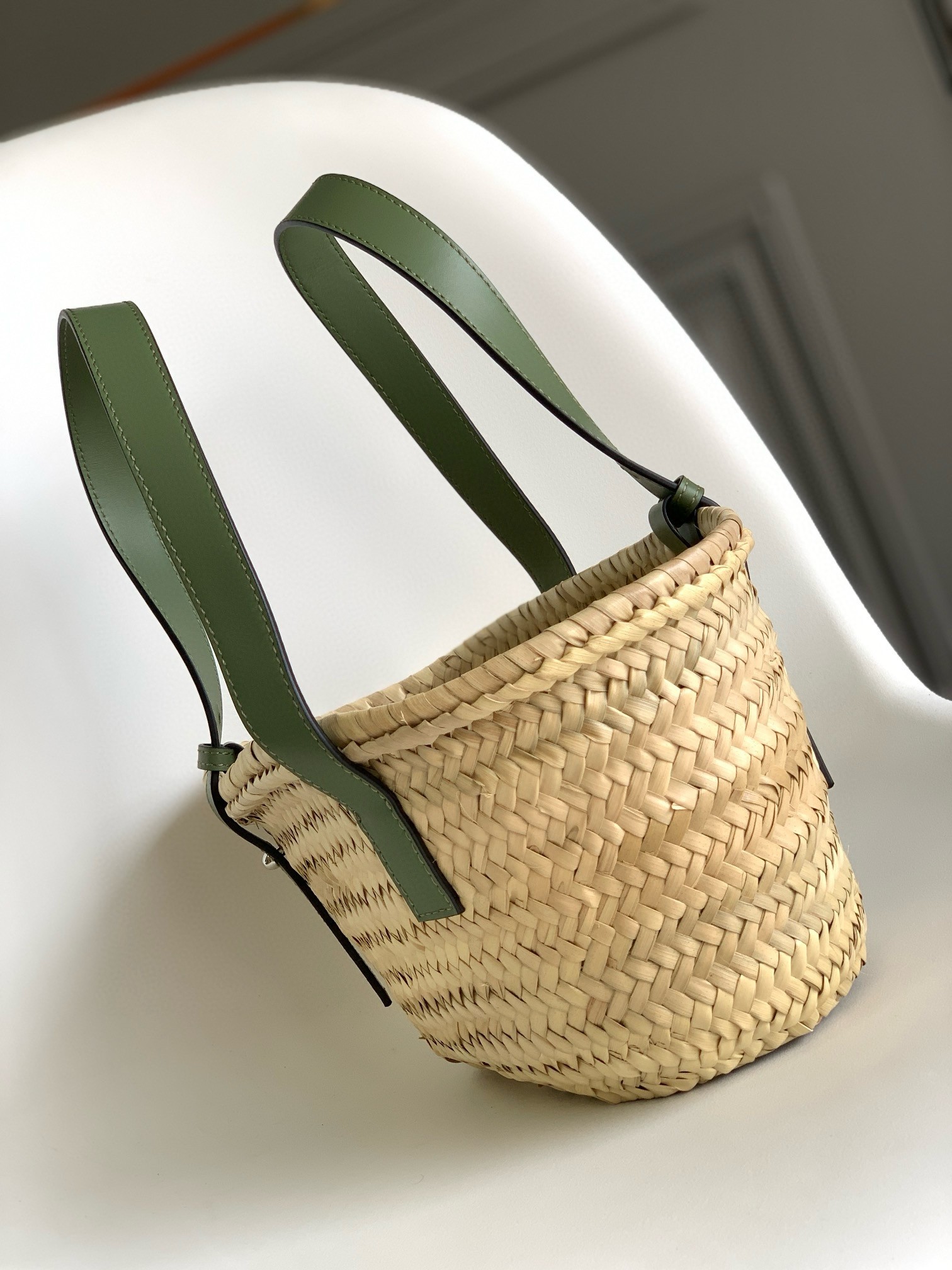 L0ew* small basket bag in raffia and rosemary calfskin