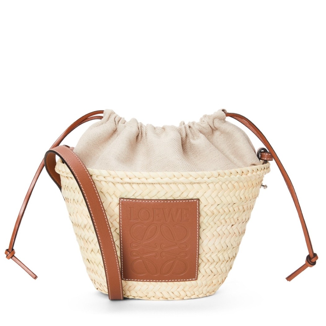 L0ew* drawstring bucket bag in palm leaf and brown calfskin