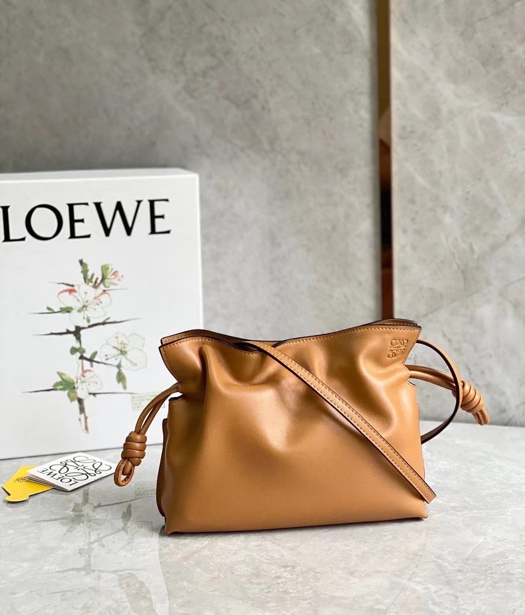 L0ew* flamenco mini clutch in brown nappa leather