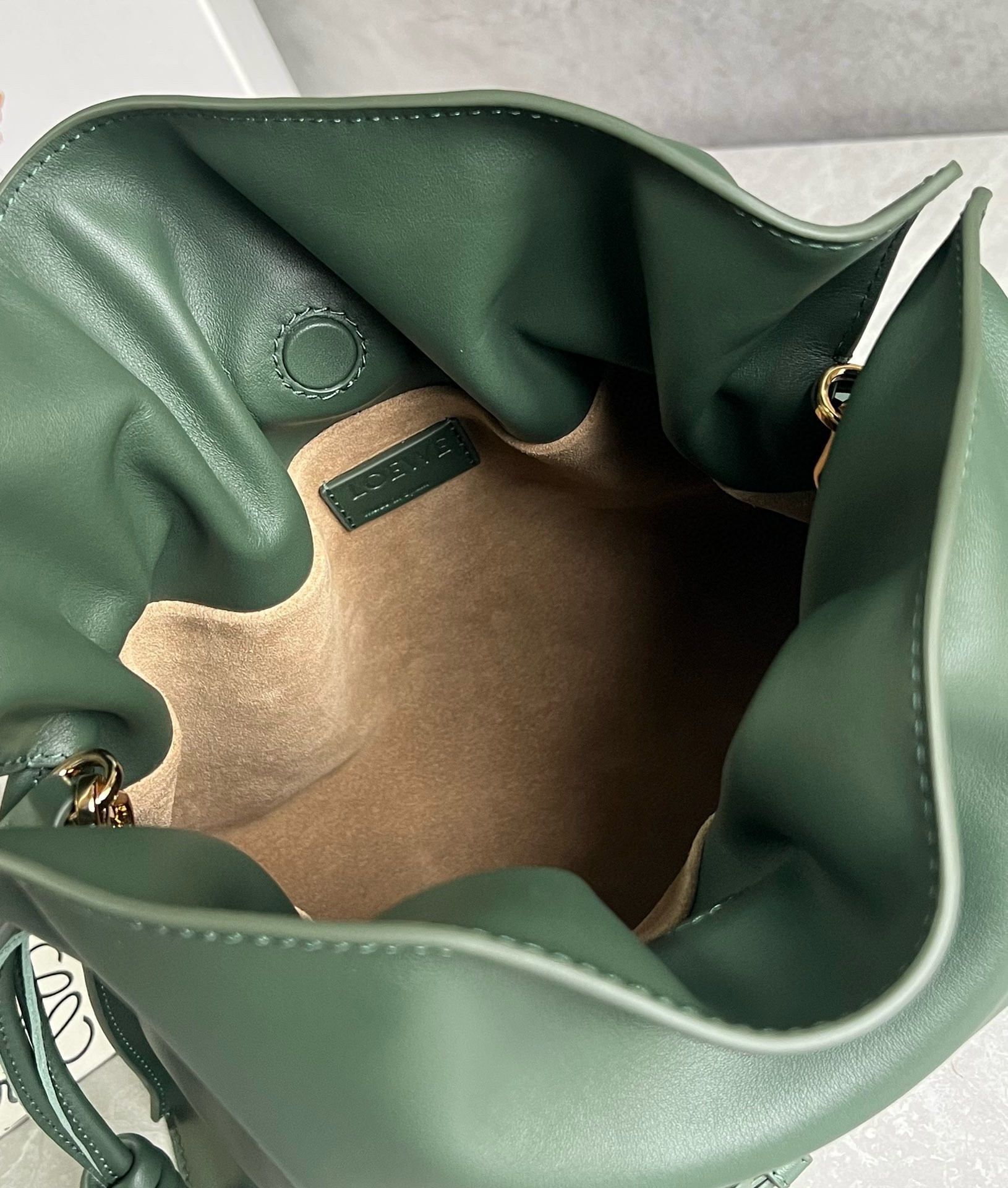 L0ew* flamenco clutch bag in bottle green nappa calfskin