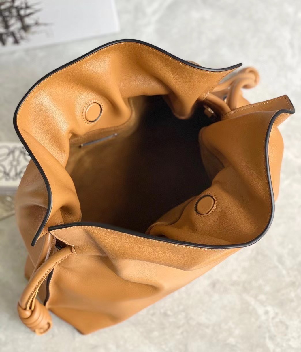 L0ew* flamenco clutch in brown nappa leather