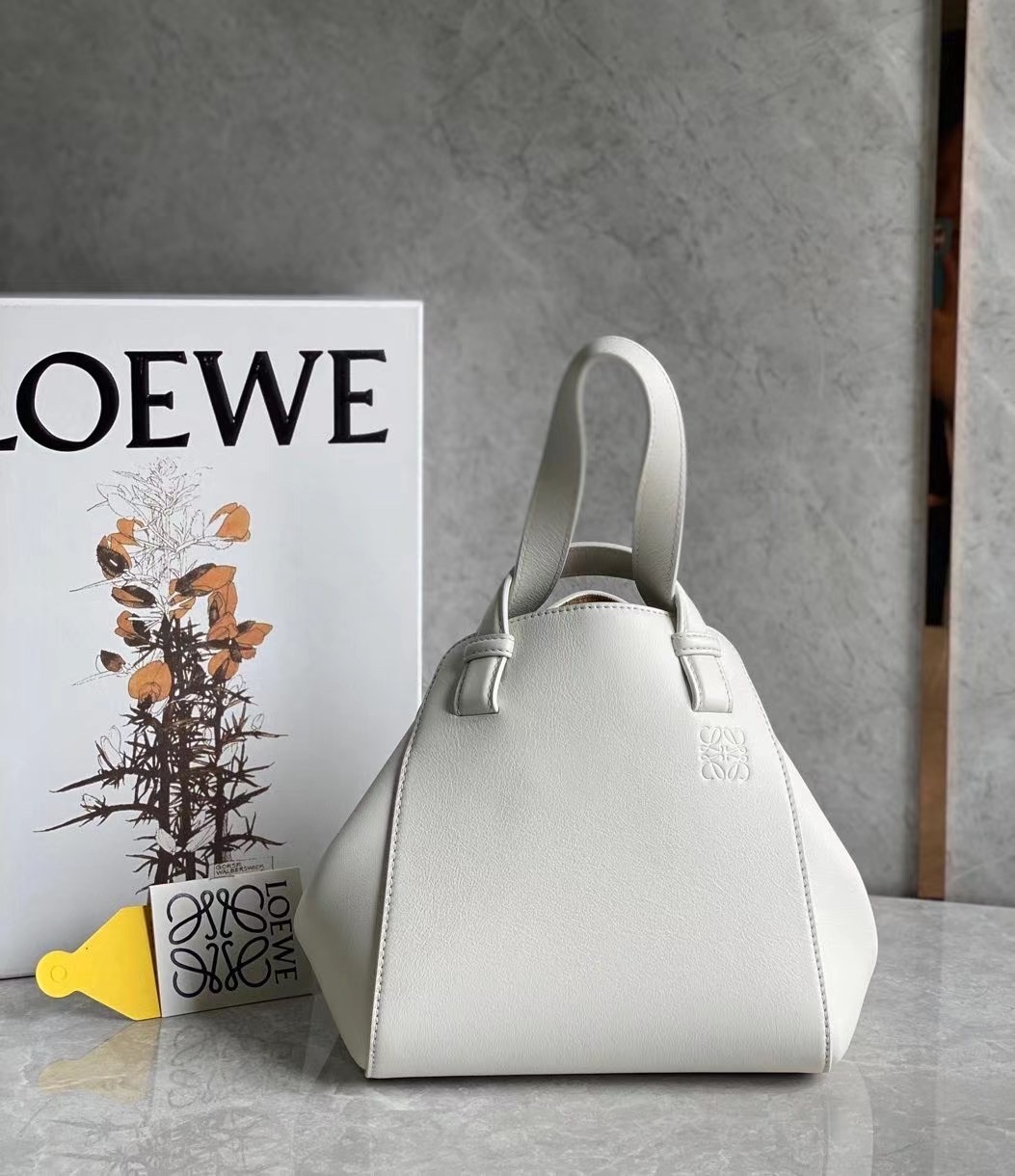 l0ew* hammock nU*get bag in white calfskin