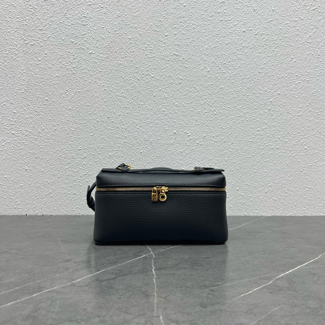 L**o p*ana extra pocket pouch l19 in navy blue grained leather