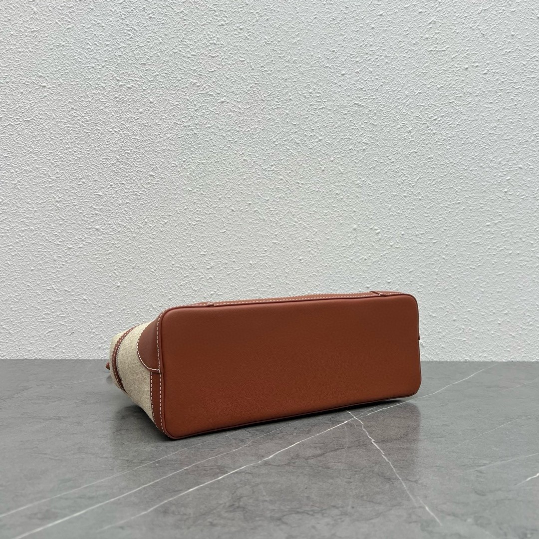 L**o p*ana extra pocket pouch l19 in linen