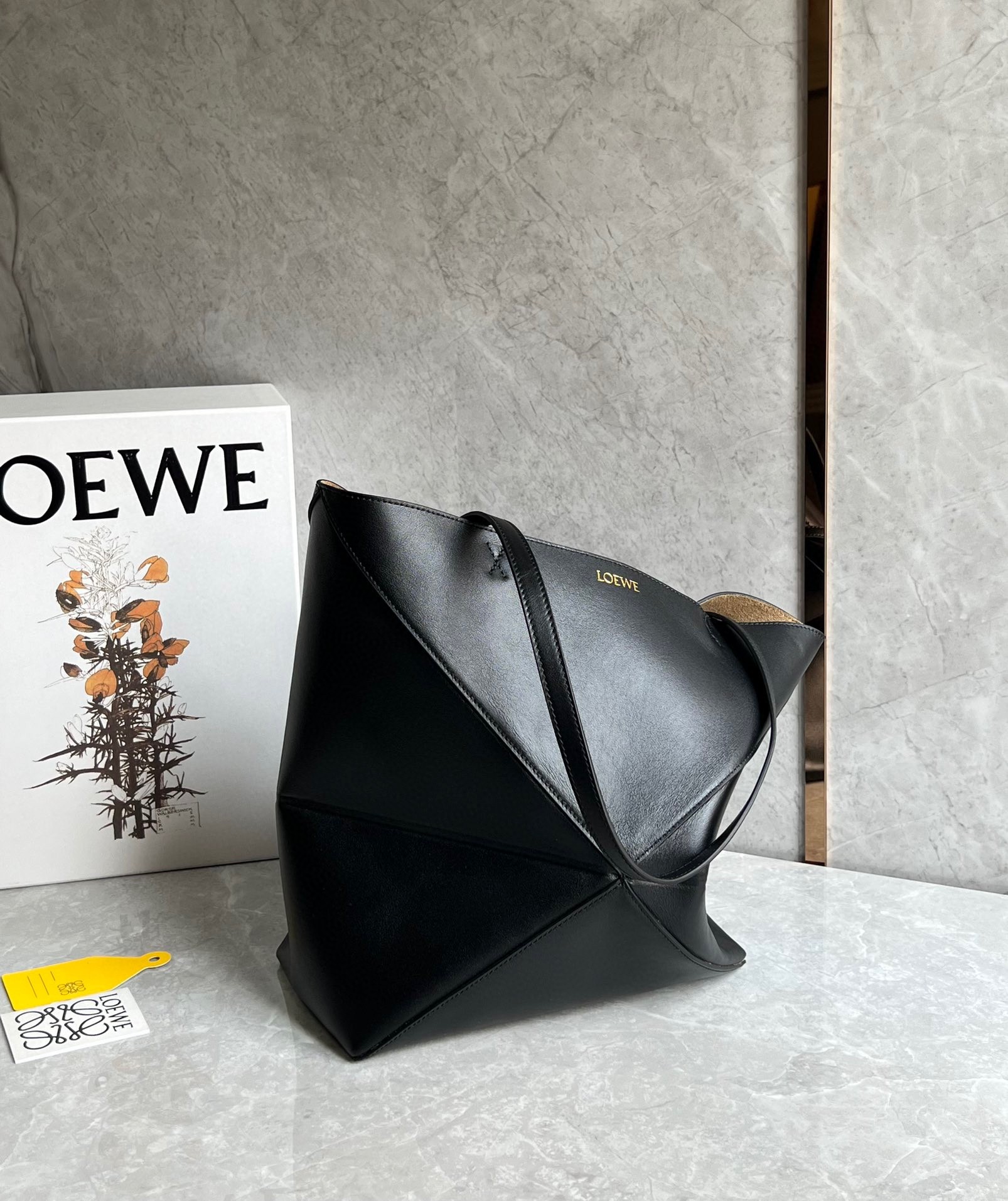 L0ew* medium puzzle fold tote bag in black calfskin